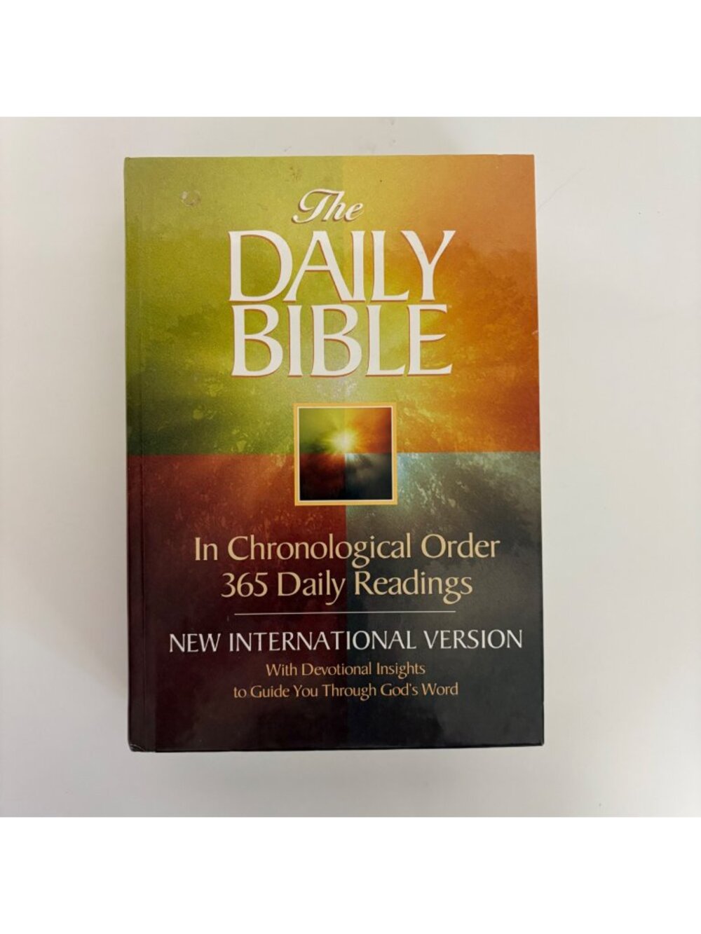 The Daily Bible in Chronological Order Hardcover New International Version NIV
